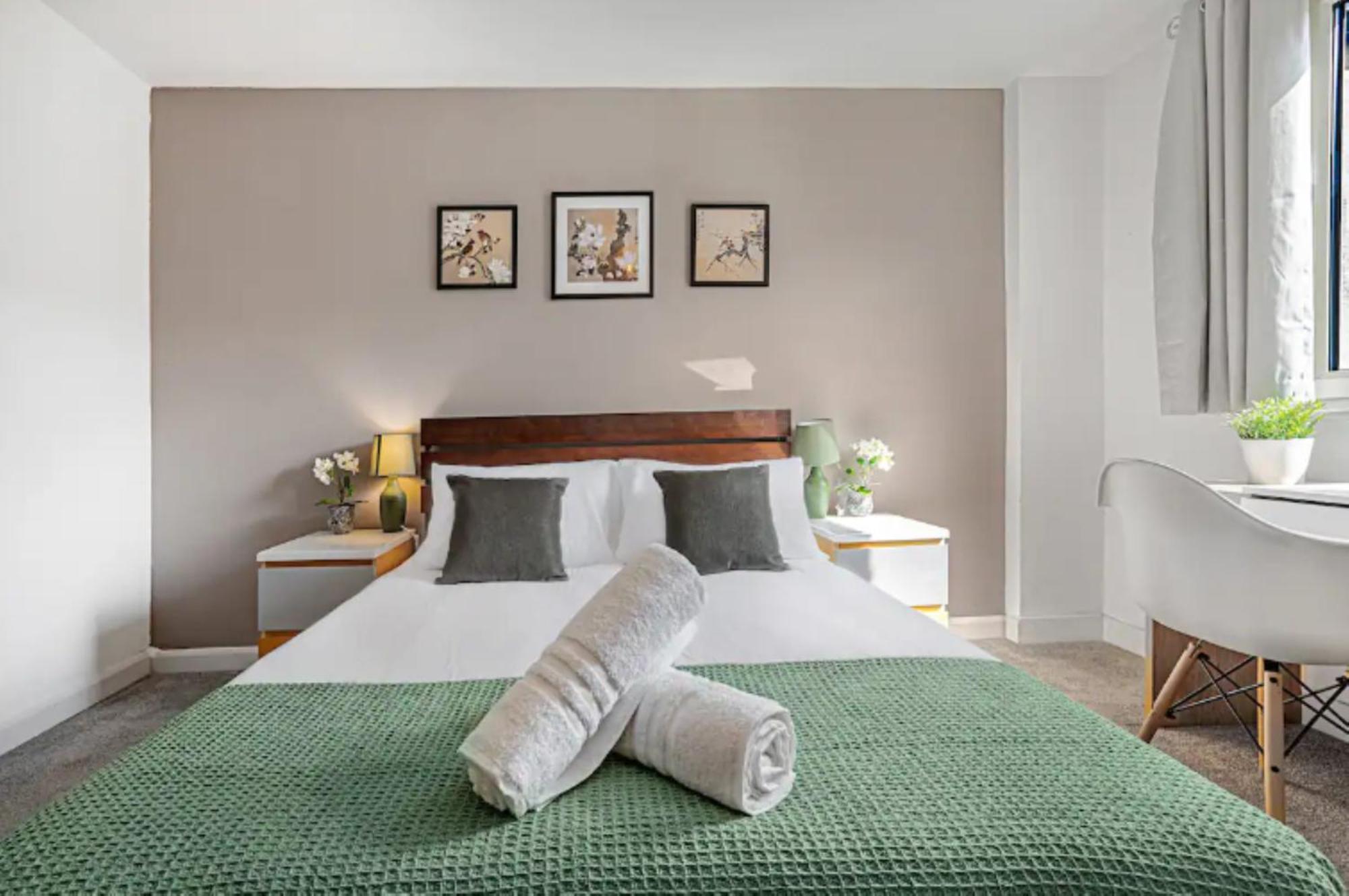 Oriental Suite 2 Bed 2 Bath Netflix And Free Parking, Games- Maihom 버밍엄 외부 사진